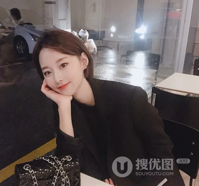 露耳短发女生图片欣赏，清爽帅气清新的女生短发发型 第1张