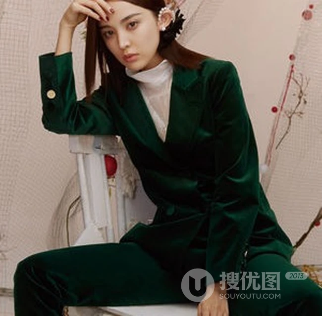 古力娜扎时尚另类穿搭造型写真图片，极具个性又非主流