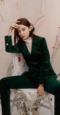 古力娜扎时尚另类穿搭造型写真图片，极具个性又非主流