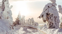 雪景桌面壁纸-皑皑白雪下的各地风景壁纸美图