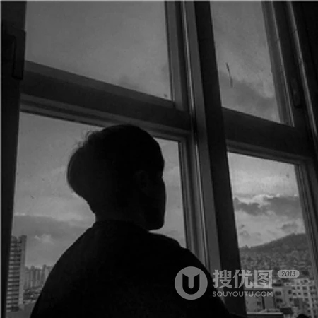 帅气好看的男生伤感侧颜心好累唯美黑白微信头像
