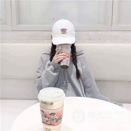 潮男靓女真人一男一女配对不露脸戴墨镜等好看情侣头像