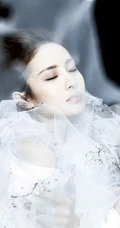 赖雨濛精选写真图集，清新脱俗，唯美气质样样有