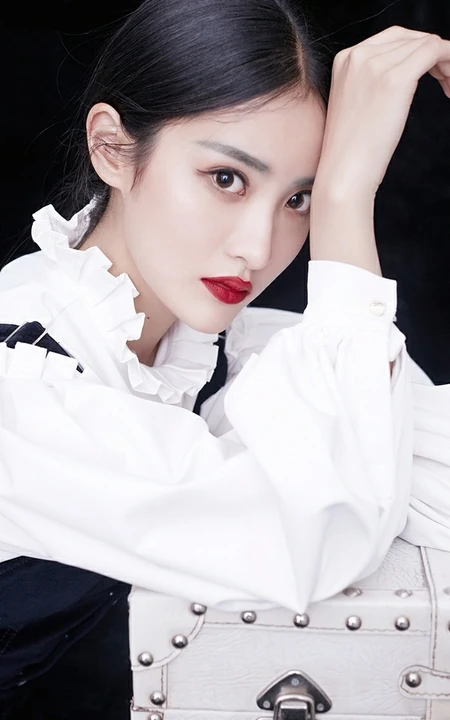 赖雨濛精选写真图集，清新脱俗，唯美气质样样有
