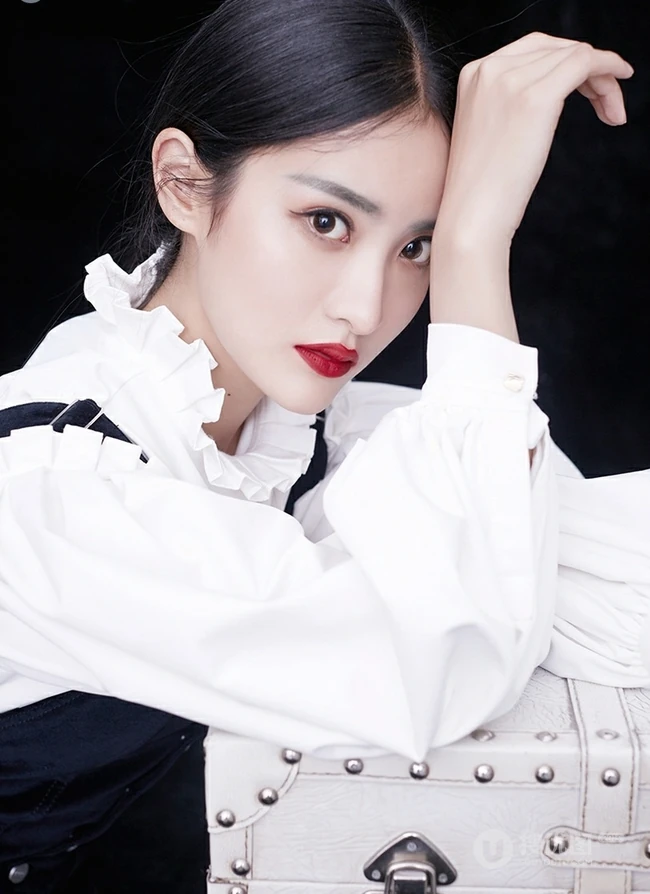 赖雨濛精选写真图集，清新脱俗，唯美气质样样有