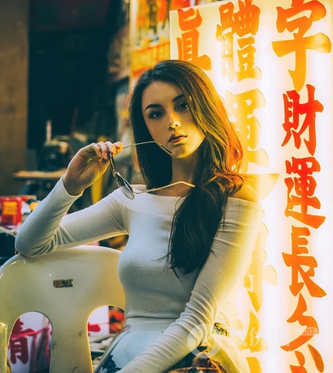 新加坡混血女生傅明秀气质写真美图以及生活照片图集