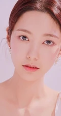 韩国女星罗惠美造型优雅，妆容精致bnt高清写真画报