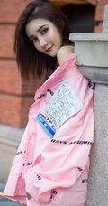 线条细腰气质女生梦baby街拍牛仔裤、连衣裙写真图片