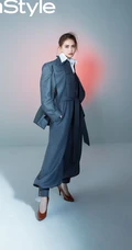 昆凌妩媚气质礼裙装杂志写真图片，闪亮珠宝首饰加身大方贵气