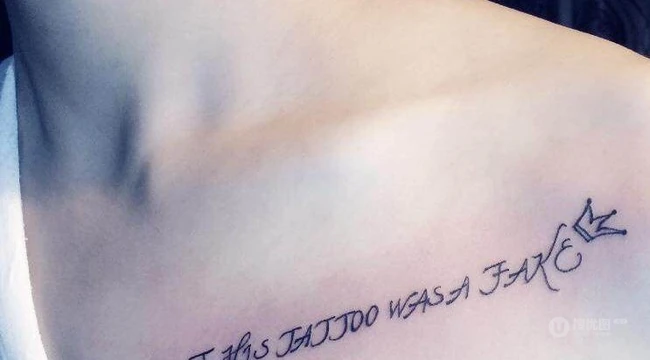 女生锁骨部位简单有意义的英文字母纹身图案图片 第3张