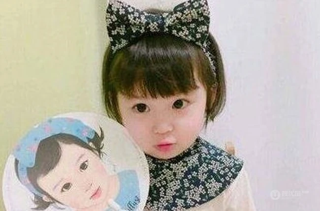 适合小女孩女童的可爱齐刘海短发，西瓜头等发型图片集 第1张