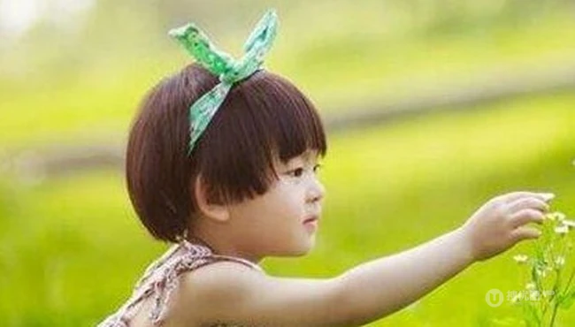 适合小女孩女童的可爱齐刘海短发，西瓜头等发型图片集 第6张