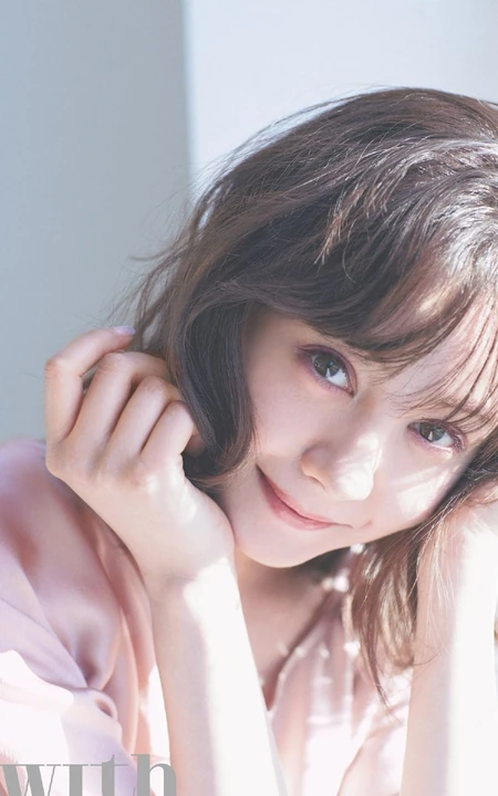 日本女明星玲奈Triendl唯美写真，街拍，剧照图集大全