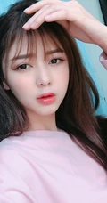 越南女生Liz Kim气质别样可爱自拍，生活照片图集