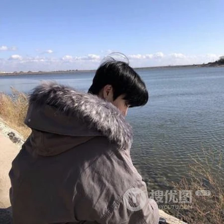 真人男生背影或侧脸侧颜高清不露脸好看微信头像