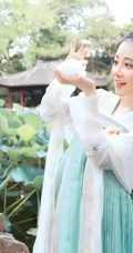 冯提莫最美古装造型扮相写真美图 娇小身材手提风筝可爱动人