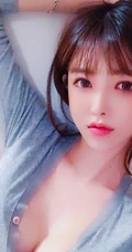 气质女生阿英气质好看肩带泳装家居服，写真，及生活照图集