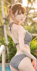 气质女生阿英气质好看肩带泳装家居服，写真，及生活照图集