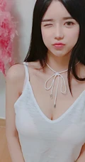 气质女生阿英气质好看肩带泳装家居服，写真，及生活照图集