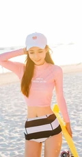 韩国气质女生模特孙允珠运动装系列一展匀称身形写真图集