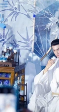 古装电视剧《月上重火》花絮剧照海报，主演罗云熙，陈钰琪cp感人