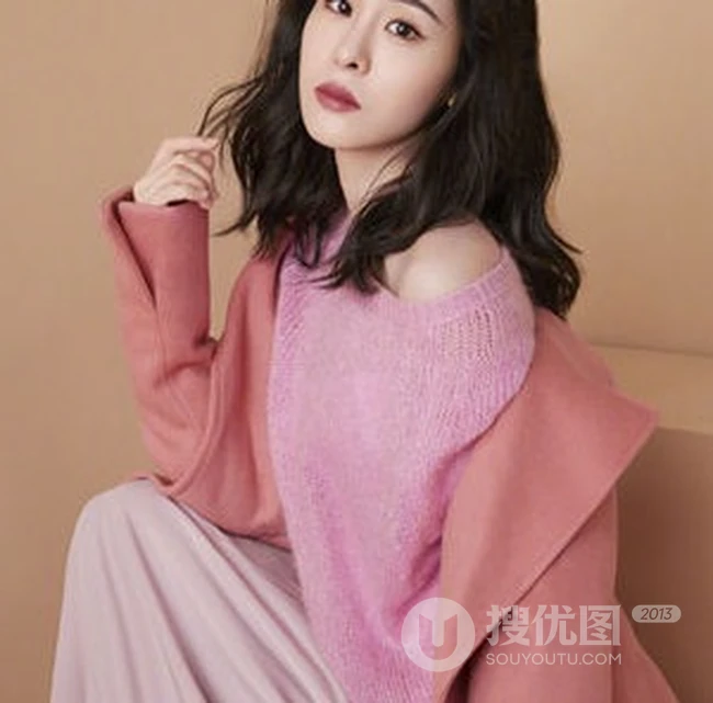 张碧晨演绎轻知性人风格服饰写真美图