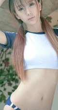 双马尾辫女生小九vin紧身短T恤家居服木阁楼好看写真图片