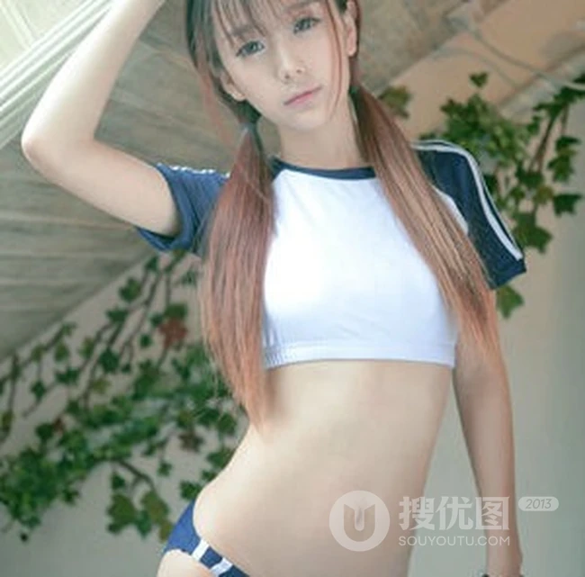 双马尾辫女生小九vin紧身短T恤家居服木阁楼好看写真图片