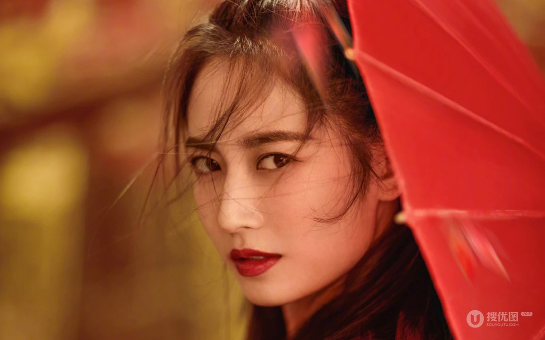 古装美女陈钰琪唯美枫树林下执伞起舞桌面壁纸图片