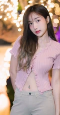 泰国女生fearythanyarat气质连衣裙、紧身热裤等写真图片