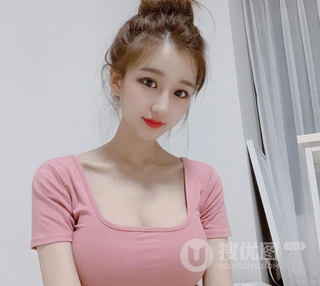 韩国精选修身大屁股女生BJ徐雅气质自拍，生活照片图集