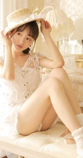 蕾丝睡裙短裤女生气质居家室内氛围秀好看线条感吸睛图片
