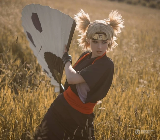 俄罗斯女生Shirogane Sama气质可爱Cosplay，及生活照图片