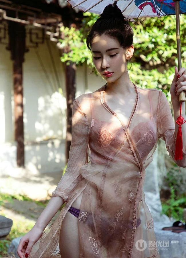 古装女生姚梦琪复古风庭园院落深闺室内唯美写真图片