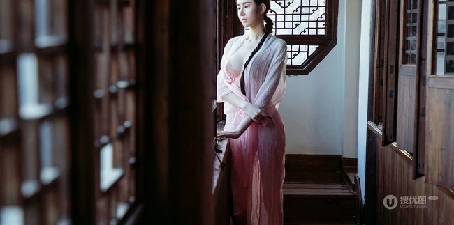 古装女生姚梦琪复古风庭园院落深闺室内唯美写真图片