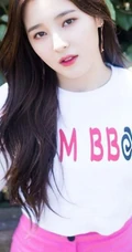 李承利Nancy McDonie好看牛仔裤，短裙等写真生活照图片集