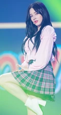 李承利Nancy McDonie好看牛仔裤，短裙等写真生活照图片集