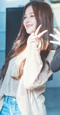 李承利Nancy McDonie好看牛仔裤，短裙等写真生活照图片集