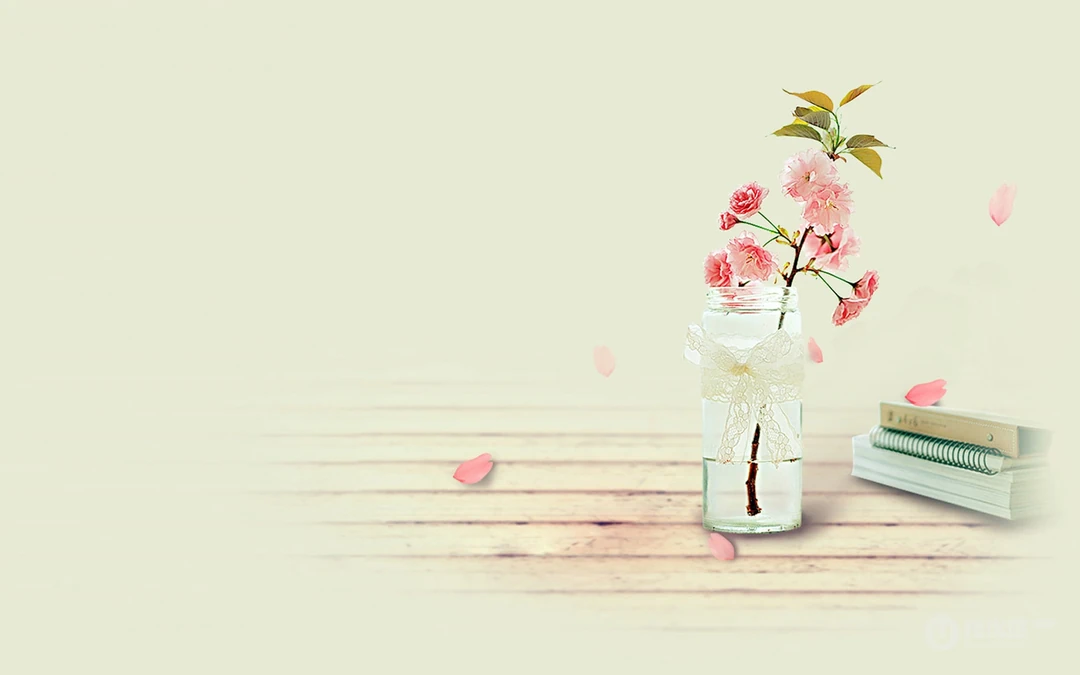简约清新居家小闹钟，书本，花瓶等物件桌面壁纸图片