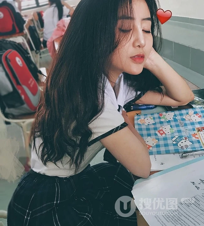 越南学生妹子Vo Ngoc Tran可爱动人气质生活照片图集