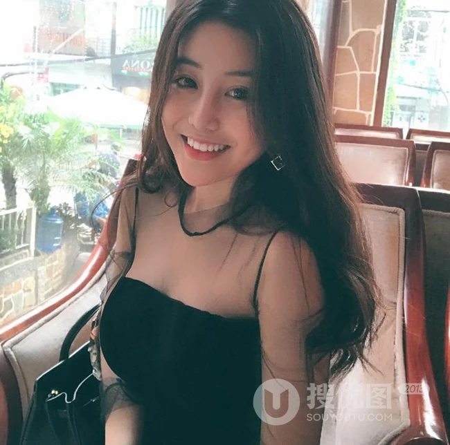 越南学生妹子Vo Ngoc Tran可爱动人气质生活照片图集