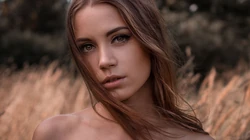欧洲美女桌面壁纸图片，感受欧洲各种美女美艳性感瞬间