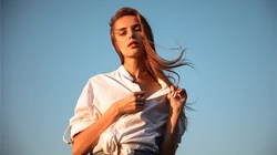 欧洲美女桌面壁纸图片，感受欧洲各种美女美艳性感瞬间