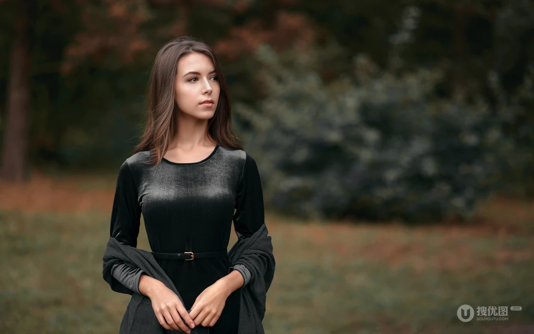 欧洲美女桌面壁纸图片，感受欧洲各种美女美艳性感瞬间