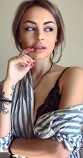 俄罗斯女生Марта写真生活照图集，颜值高且身材亮眼