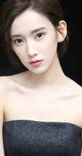 李沐宸黑色礼裙连衣裙气质美肩俏背写真图片