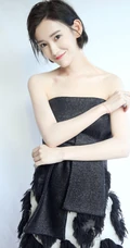 李沐宸黑色礼裙连衣裙气质美肩俏背写真图片