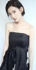 李沐宸黑色礼裙连衣裙气质美肩俏背写真图片