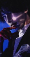华晨宇色彩斑斓光影杂志非主流写真图片