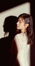 李兰迪&ldquo;光与影&rdquo;唯美连衣裙高清室内写真图片